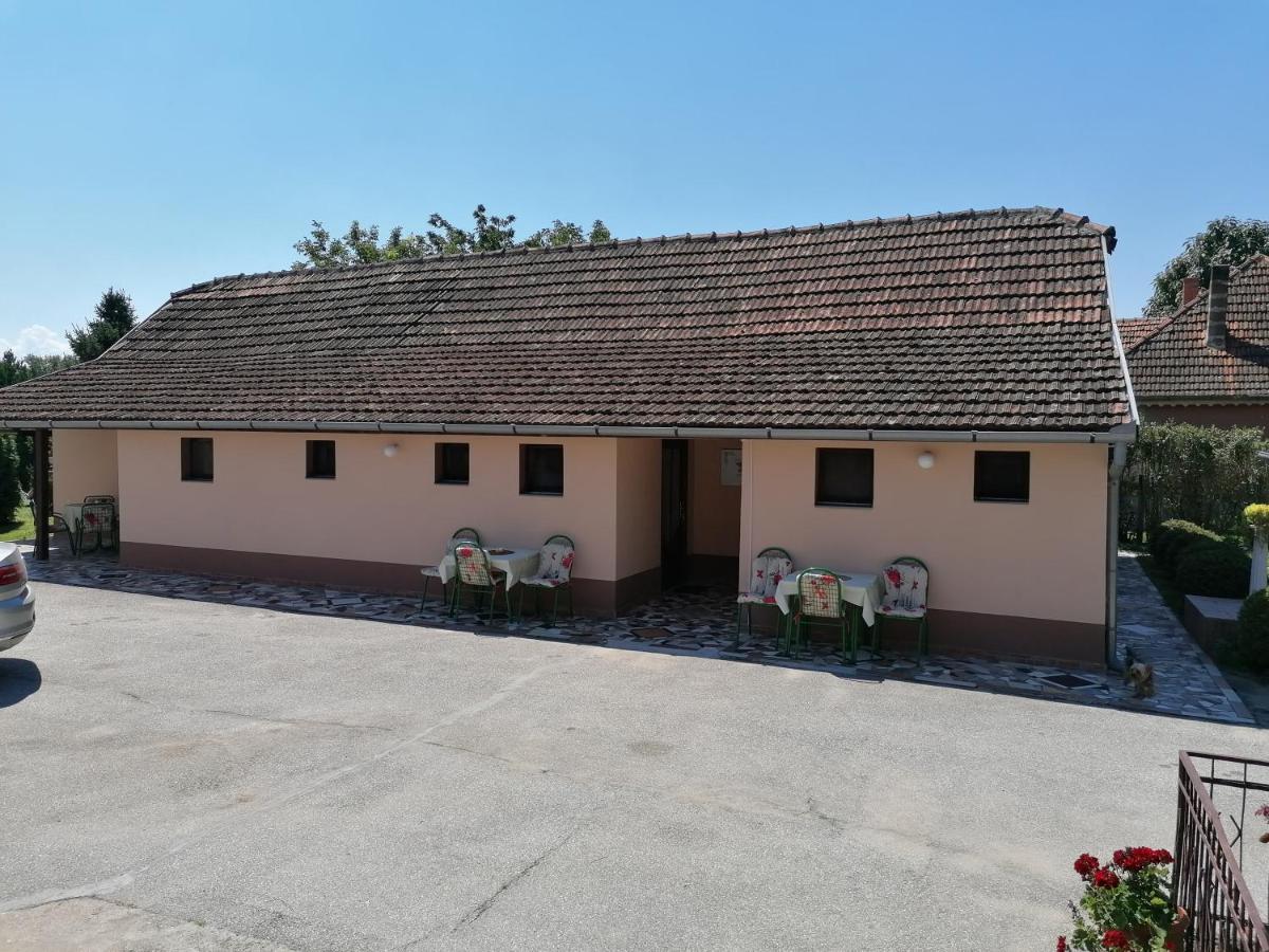 Hacijenda Mali Raj Apartment Palic Exterior photo