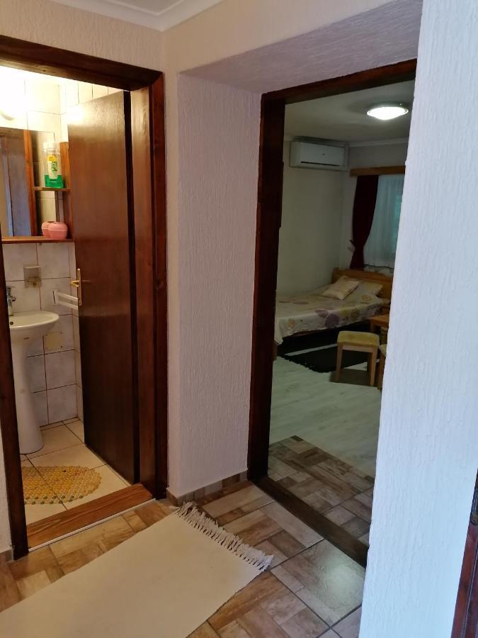 Hacijenda Mali Raj Apartment Palic Exterior photo