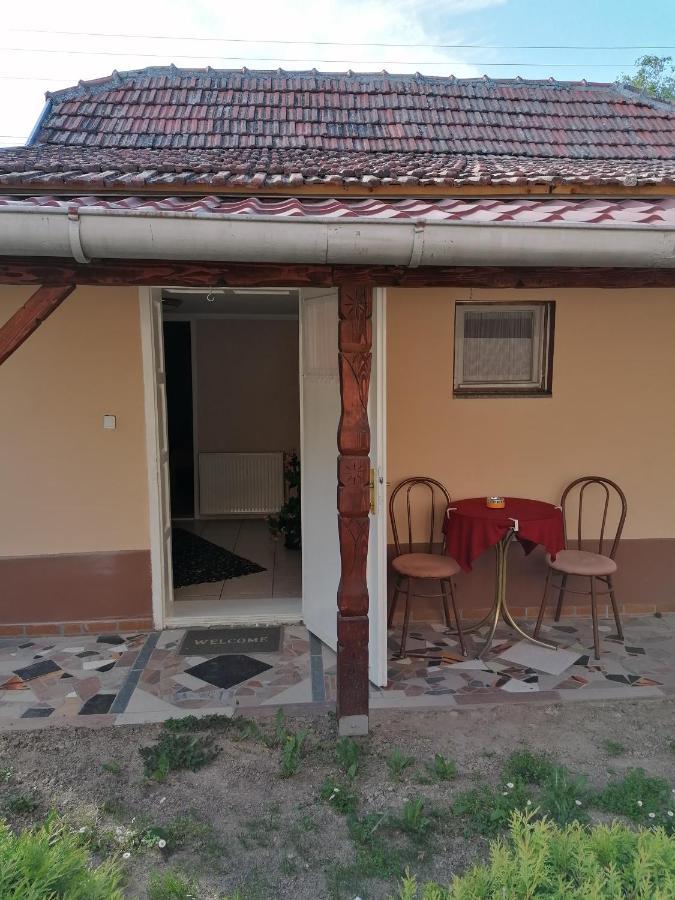 Hacijenda Mali Raj Apartment Palic Exterior photo